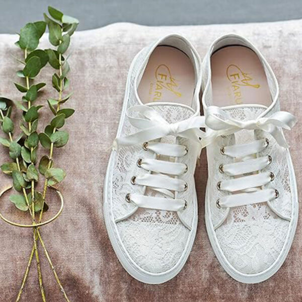 Braut-Sneaker „Nelli“ von Fiarucci Bridal in Ivory, Größe 39 – flacher Sneaker aus Leder & Spitze mit Soft Bliss-Futter